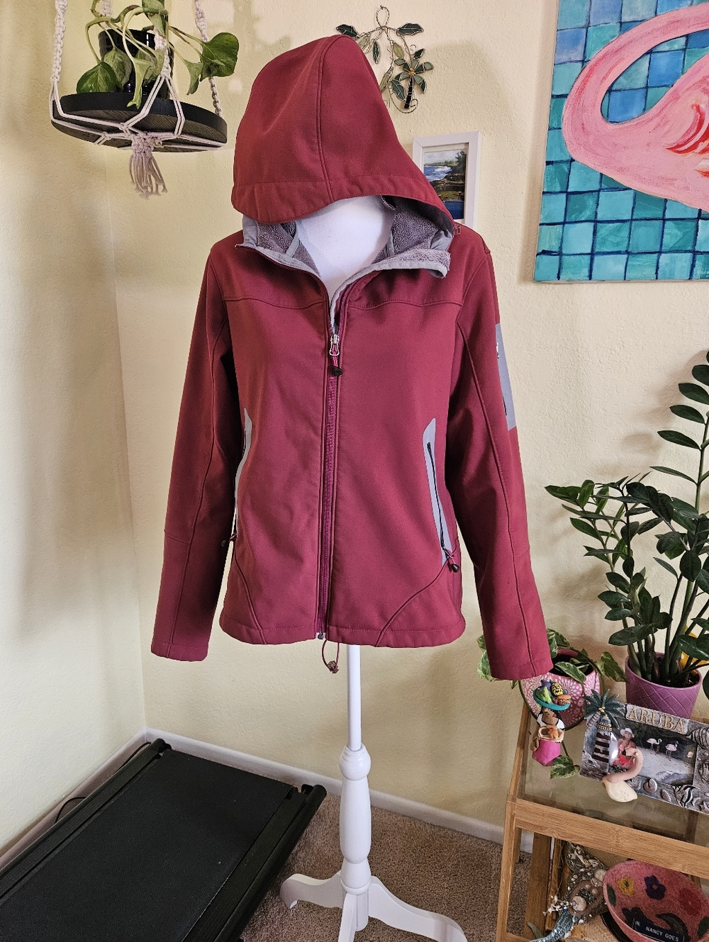 Eddie Bauer Women’s Maroon/brick red Hooded Softshell Jacket Sz M